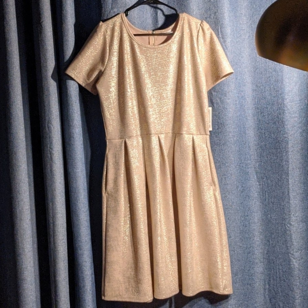 LuLaRoe Elegant Gold Amelia-2XL